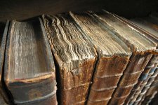 640px-old_book_bindings.jpg